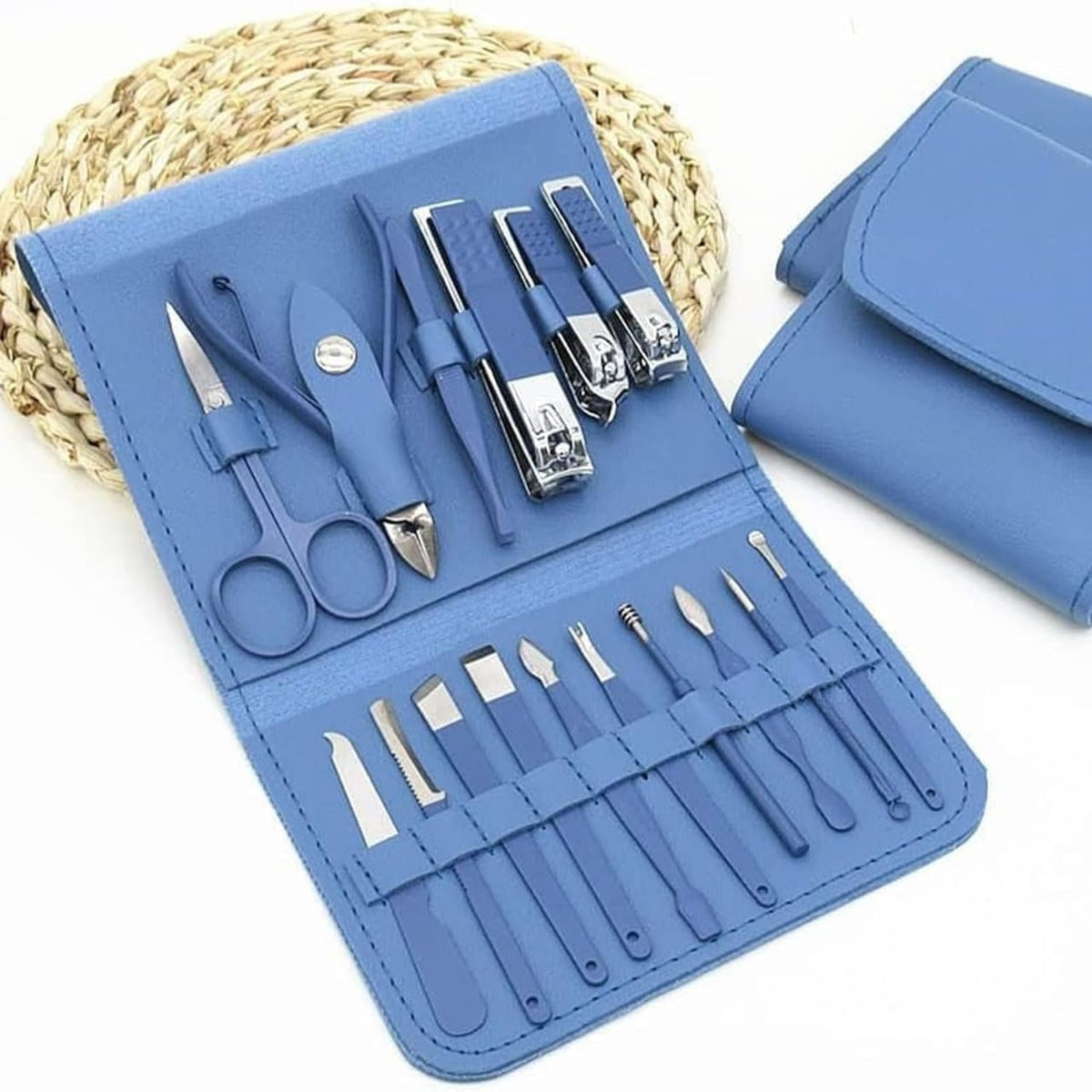 16 in 1 Manicure Kit - Multi color